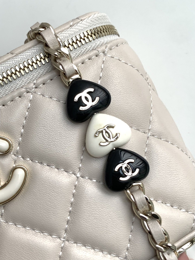 Ch**el cosmetic bags